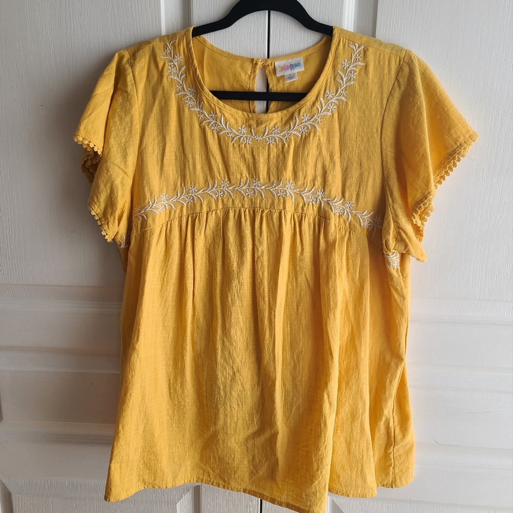 Linen baby doll top with embroidery